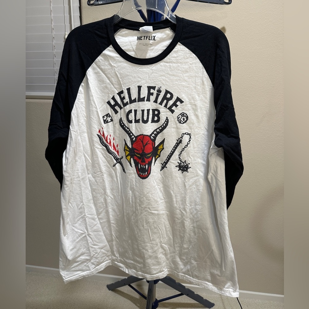 Official Netflix Stranger Things Hellfire Long Sleeve Shirt in Men’s XL